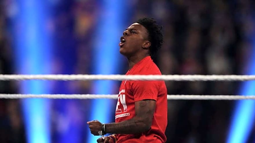 Joe Burrow Meets up With IShowSpeed Before Bengals-Patriots Game