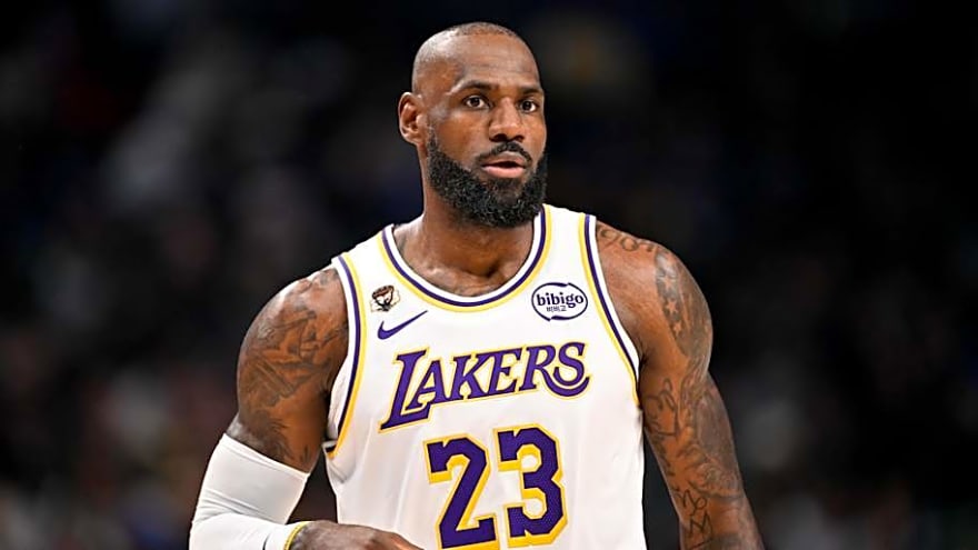 LeBron James’ Future With Lakers in Doubt After Insider’s ‘End Is Near’ Comment