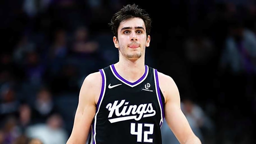 Kings Staying Optimistic After Maxime Raynaud's Injury in Suns Game