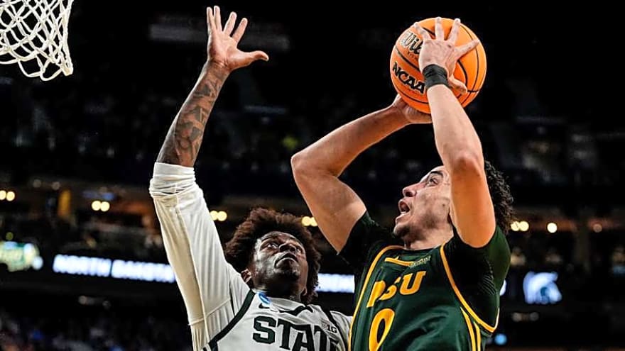 Jerrod Calhoun Makes Latest Splash In Portal With Commitment From Summit League Guard Transfer