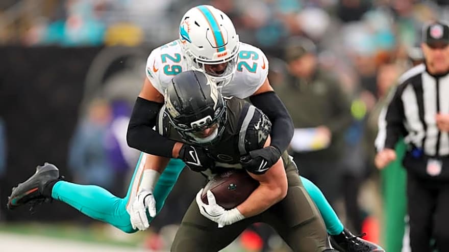 Jets Insider Teases Dolphins Trade Sure to Get Fans Buzzing
