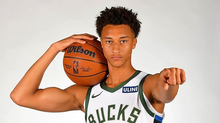 Nate Ament looks ahead of schedule in Milwaukee preseason opener