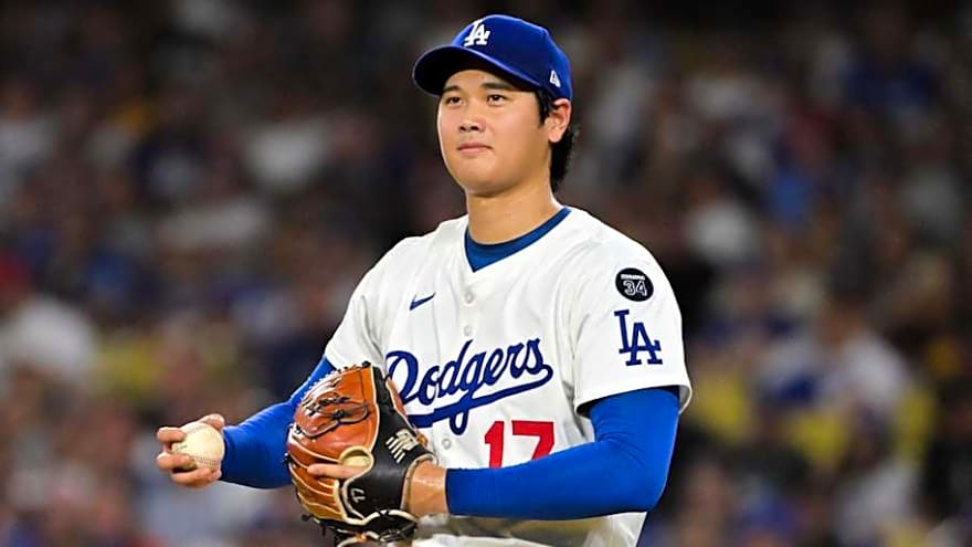 Dodgers&#39; Dave Roberts Removes Shohei Ohtani From No-Hitter, Sends Internet Into Frenzy