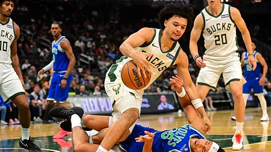 What we learned in the Bucks' first preseason game after Giannis