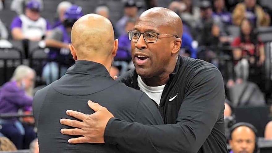 Knicks&#39; Head Coach Gives Nets&#39; Head Coach Jordi Fernandez Credit