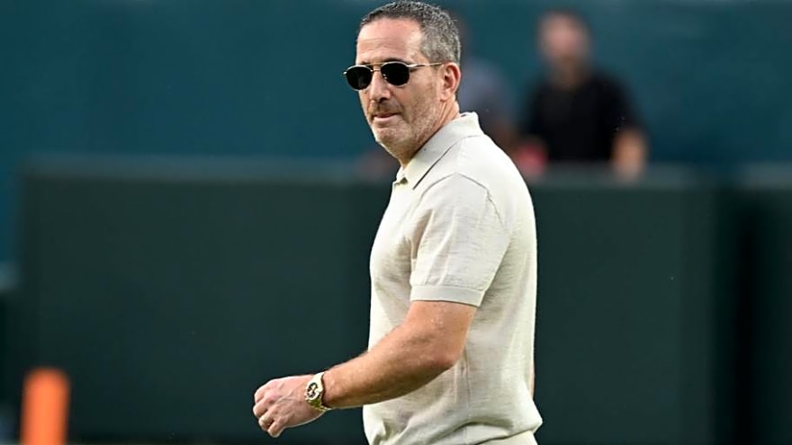 3-Step Guide to What a Successful Eagles Trade Deadline Should Look Like for Howie Roseman