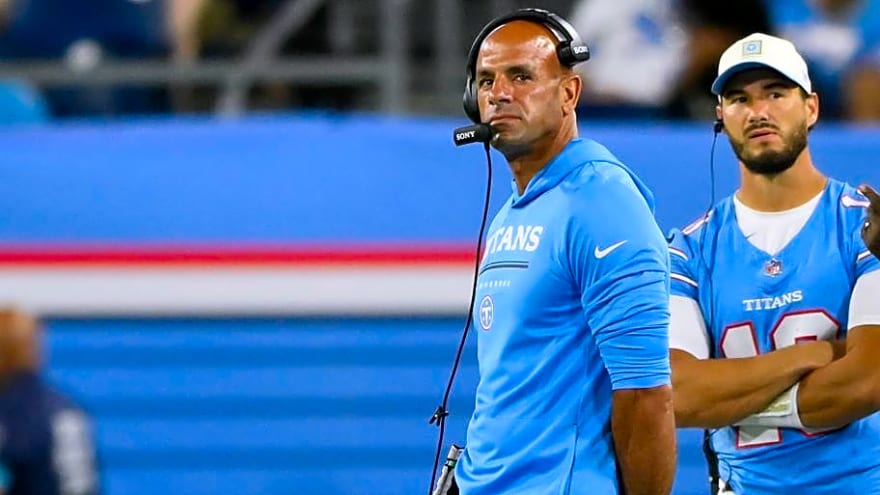 Everything Robert Saleh Said After the Titans' Preseason Win vs. Seahawks