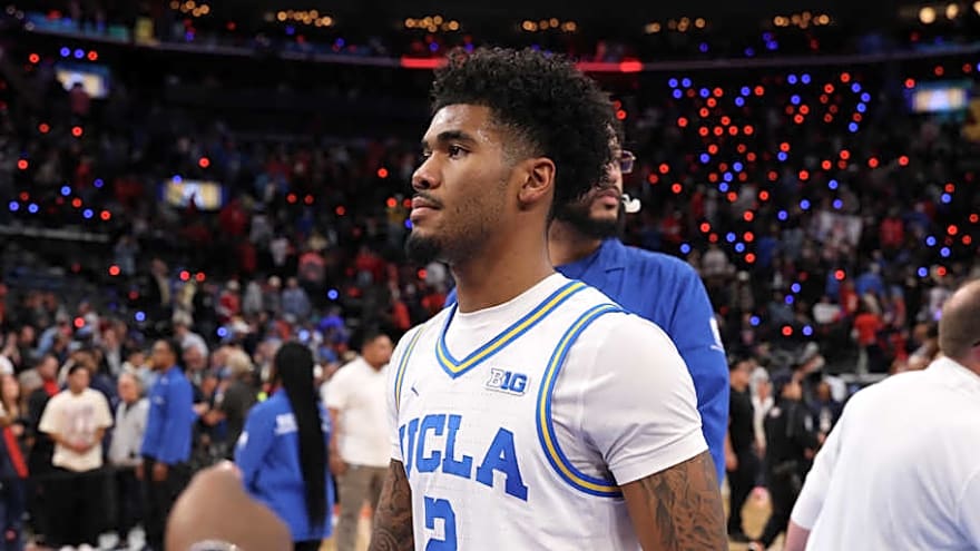 UCLA Falls Hard in Week&#39;s Basketball Top 25