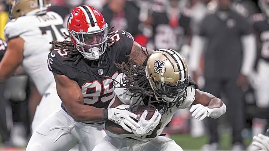 Eagles Bring Back DL Ta'Quon Graham