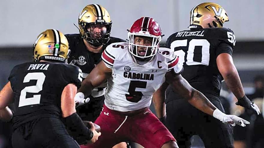 Two Rookie Gamecocks Slated to Take Snaps in Pro Football Hall of Fame Game