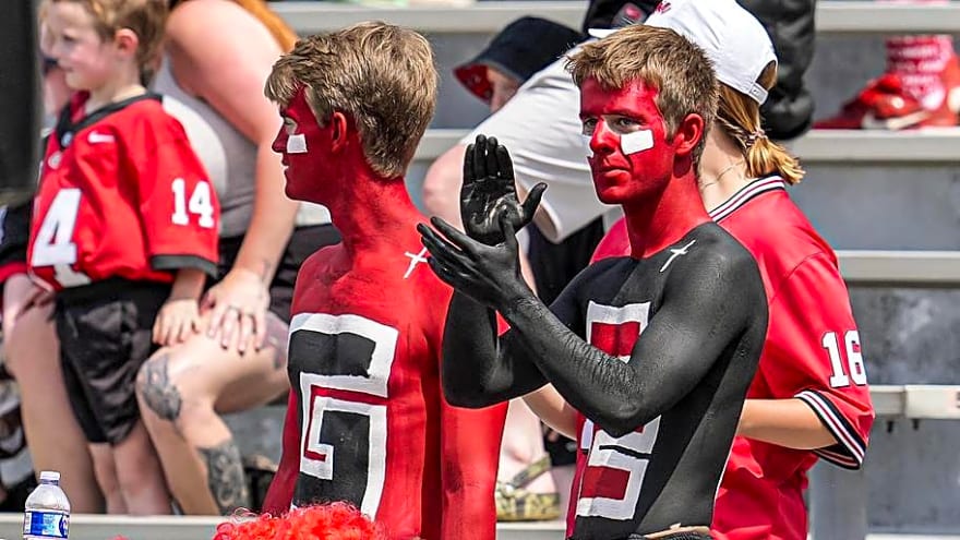 Georgia Bulldogs Fans and Opponents Express Dissatisfaction With Game Start Times
