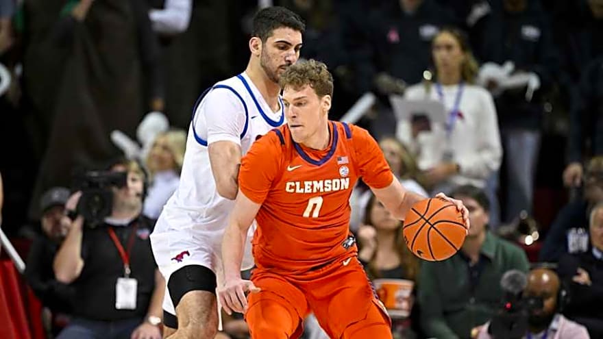 Former Clemson Big Man Ranks Among Top 10 Undrafted Free Agents