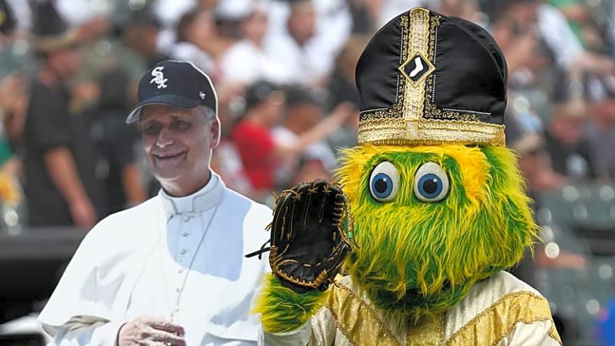 Bad News Astros: The Pope Blessed the White Sox Before Wild Card Series