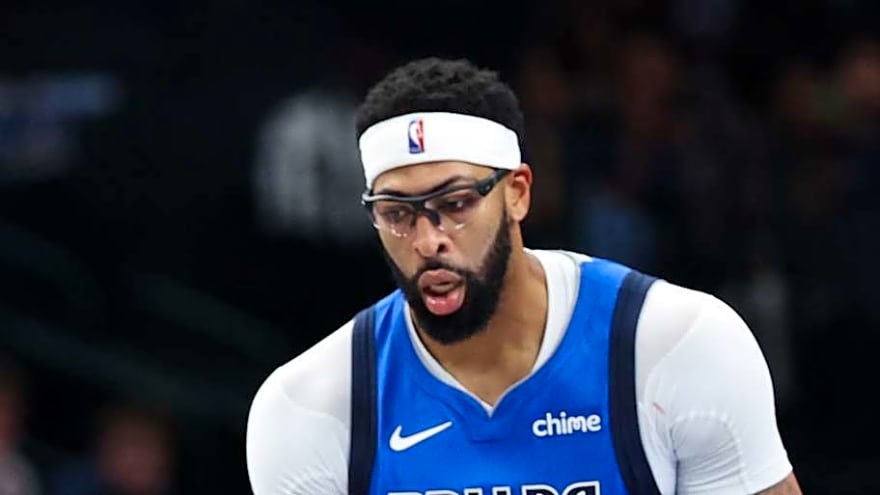 Mavericks center could be traded, but it&#39;s not Anthony Davis