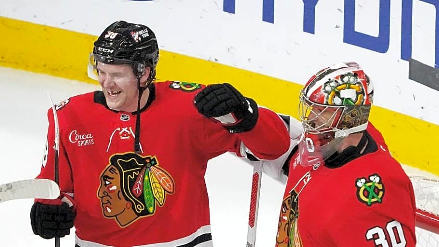 Three things that must go right for the Blackhawks to make the playoffs this season