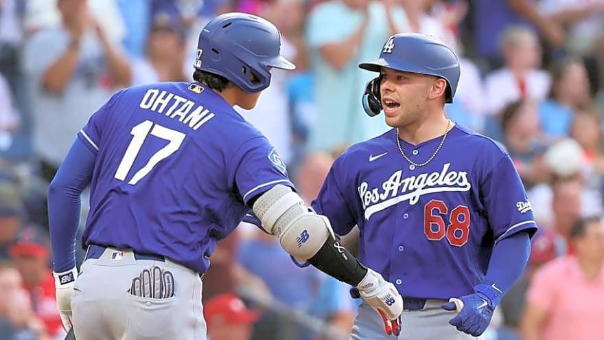 Dodgers Star Hopeful He'll Avoid Major Offseason Surgery