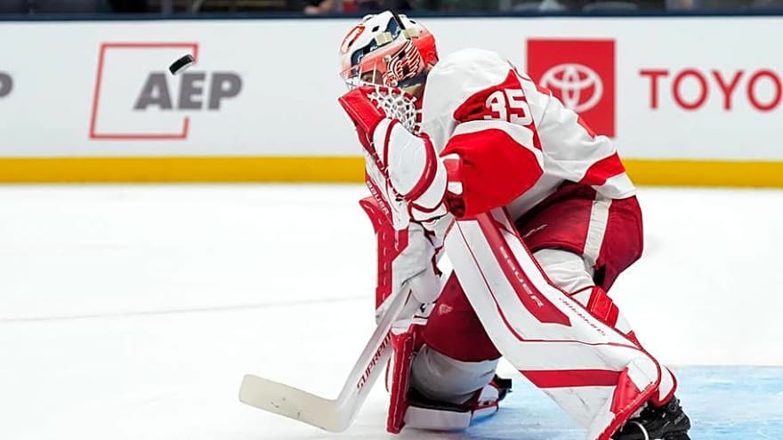 Red Wings Goaltending Prospect Named AHL Player of the Week