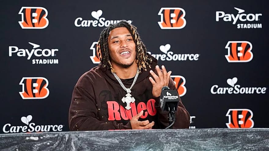 Cashius Howell Using Bengals' Veteran 'Advantage' in Early Days of NFL Career