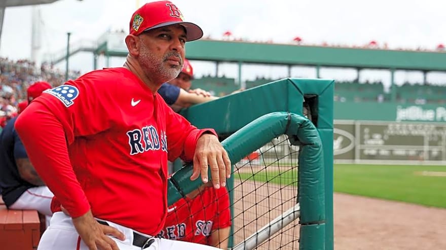 Phillies Next Manager Reportedly Won’t Be Alex Cora