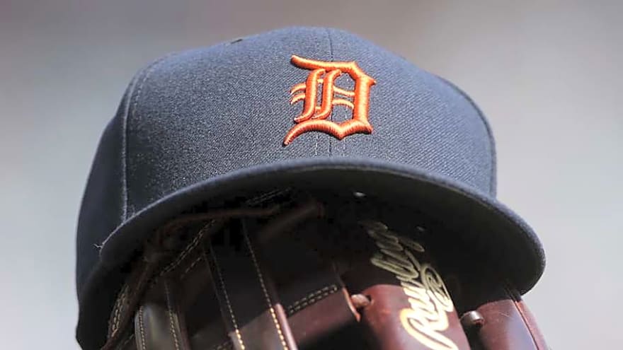Tigers Sign Experienced Veteran Relief Pitcher Ahead of Opening Day