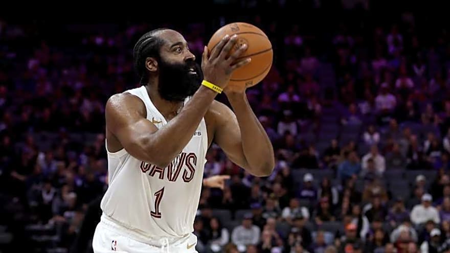 How James Harden Compliments Cleveland Cavaliers Locker Room and Chemistry