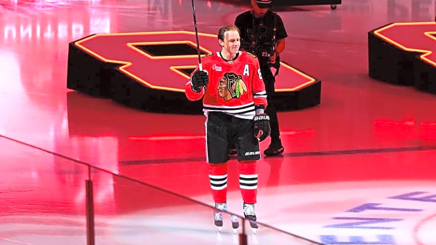 Blackhawks beat Blues 4-2 for first win of the season on Patrick Kane's special night