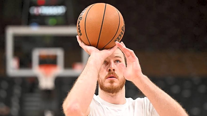 Jakob Poeltl Has Company in the Raptors' Centre Debate