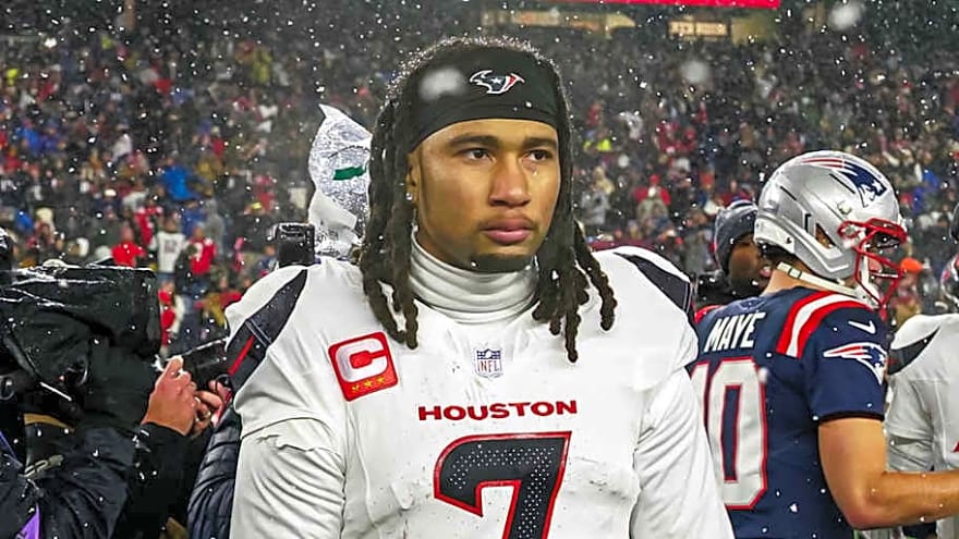 Texans Stuck With Travel Nightmare After Playoff Loss to Patriots
