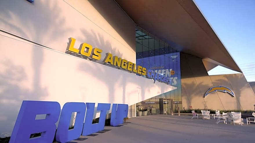 Chargers undrafted free agent getting some key usage in training camp