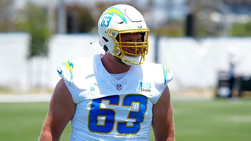 Chargers' Free Agent, Trade Options After Scary Tyler Biadasz Injury