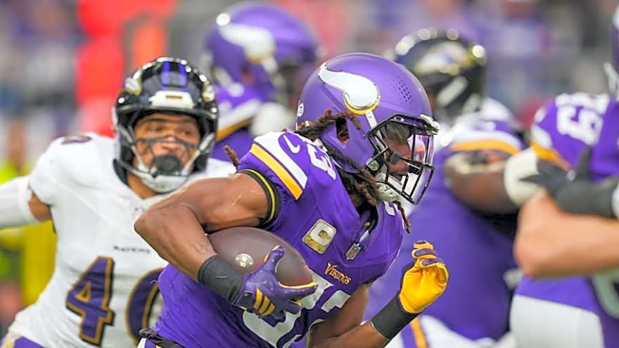 Vikings Veterans Who Could Lose Starting Jobs to Rookies in 2026