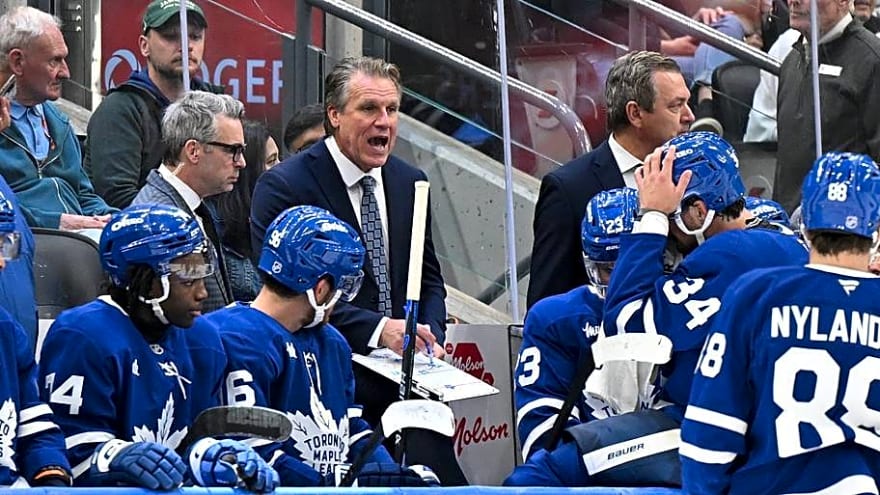 Jim Hiller made one fearless move in the Maple Leafs' first win
