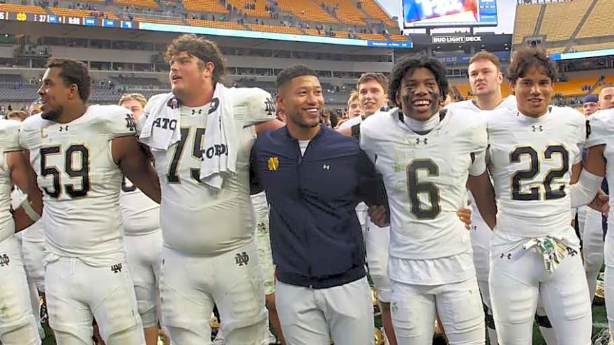 Notre Dame Opens as Huge Favorite in Senior Day Date vs Syracuse