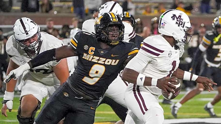 This Edge Rusher Could be Too Good for the 49ers to Pass Up in Round 1