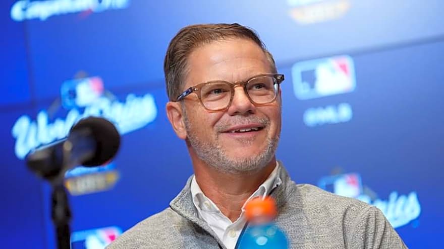 Blue Jays Shockingly Named Favorite by Insider to Land Top Free Agent