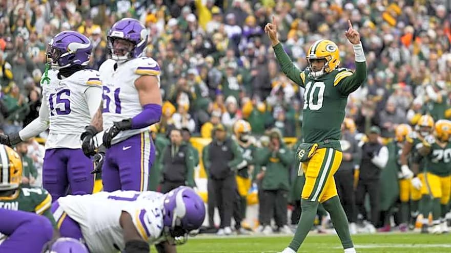 &#39;One of the worst halves I&#39;ve ever watched&#39;: FOX broadcasters blast Vikings showing