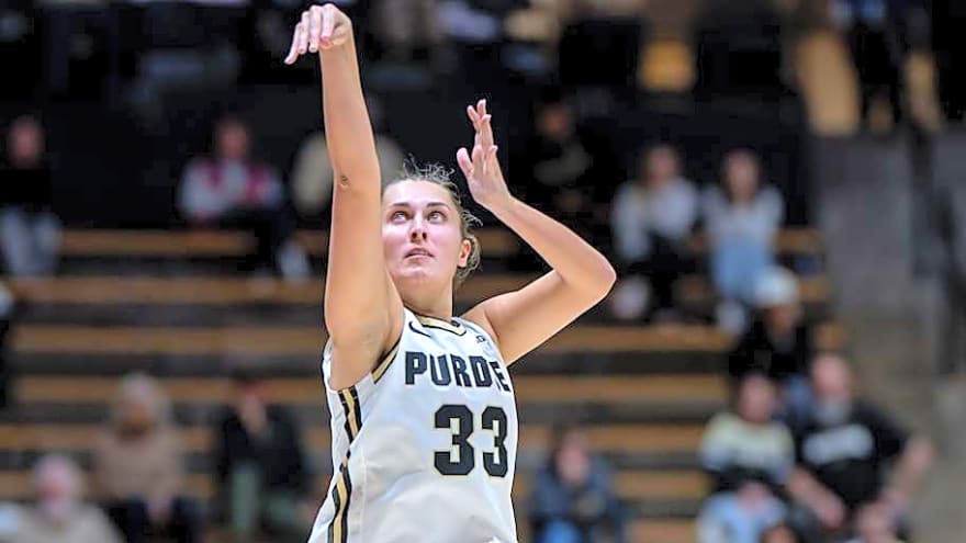 Purdue Picks Up First Big Ten Win Thanks to Hot Shooting Night vs. Wisconsin