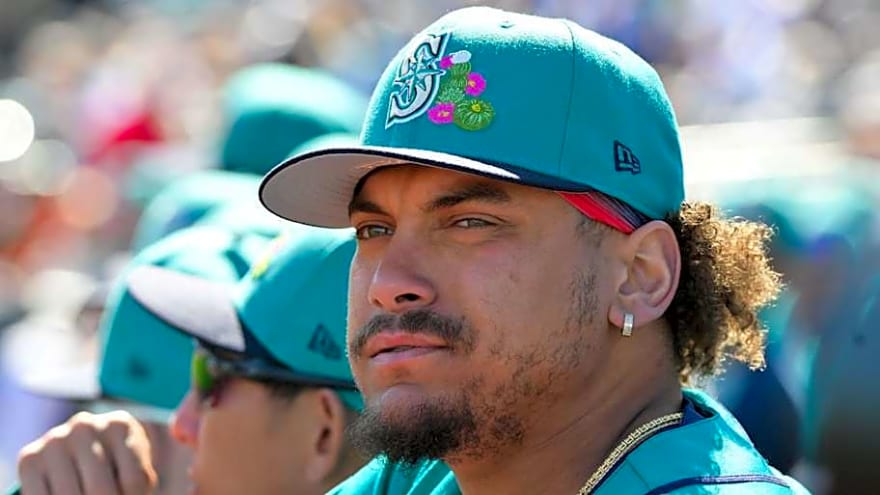 Mariners first baseman Josh Naylor has fully embraced the City of Seattle