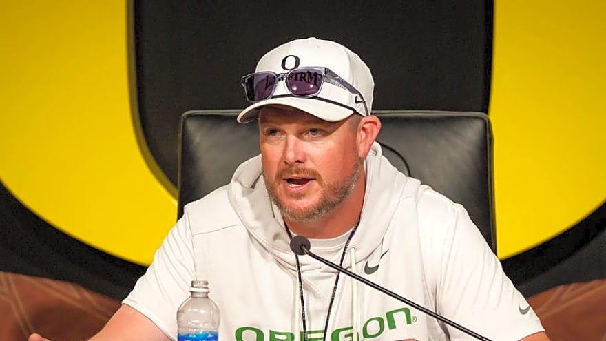 Dan Lanning Faces Intriguing Challenge With Oregon Ducks Receivers