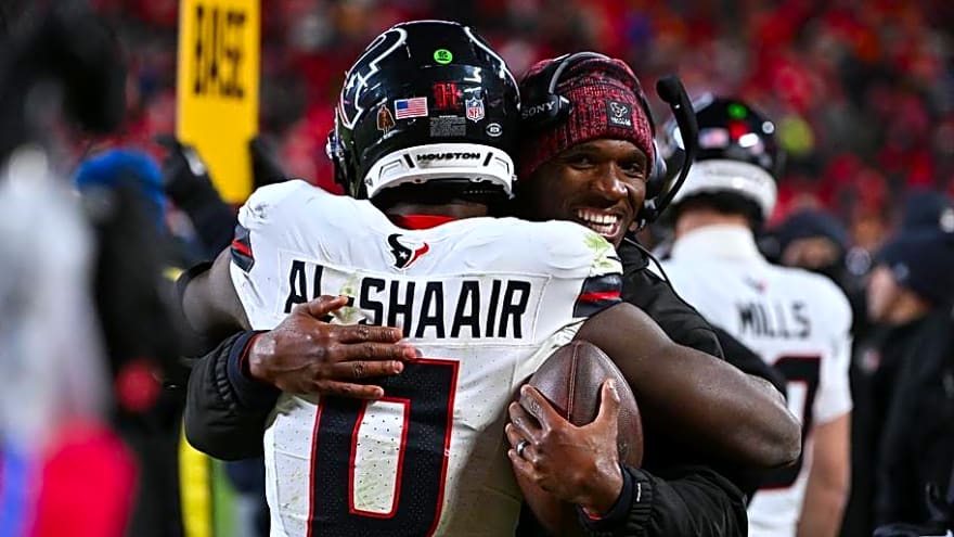 Texans' Azeez Al-Shaair Breaks Down Awkward First Talk With DeMeco Ryans
