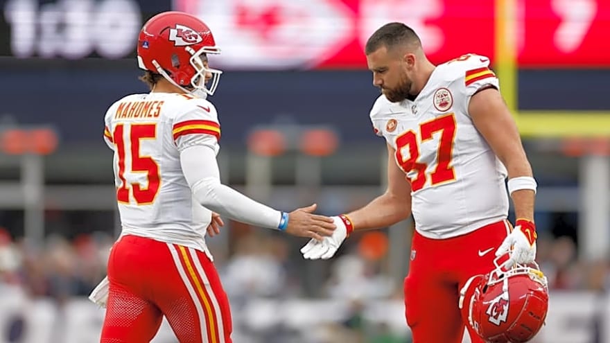 Patrick Mahomes&#39; response to Travis Kelce-Taylor Swift engagement says it all