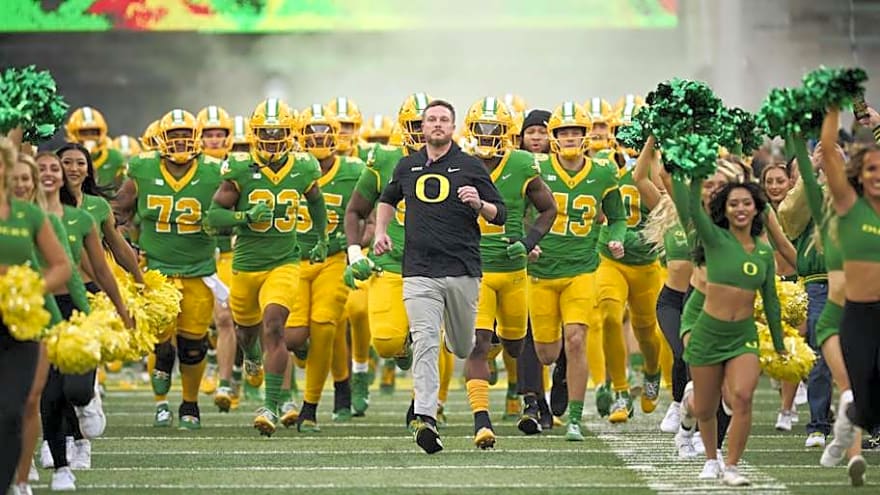 EXCLUSIVE: Oregon Ducks’ Dan Lanning Addresses GM Model In College Football