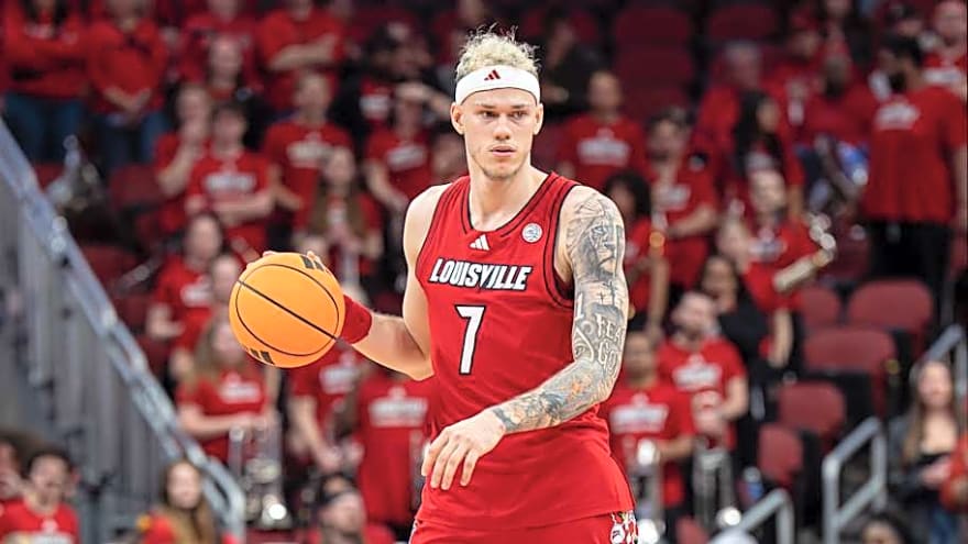 Report: Louisville Forward Kasean Pryor to Enter Transfer Portal
