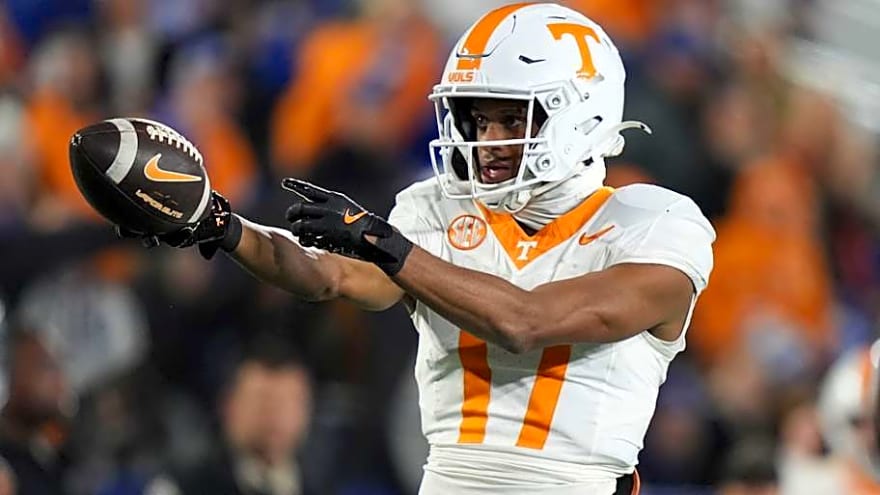 Tennessee Volunteers Defeats Kentucky Football