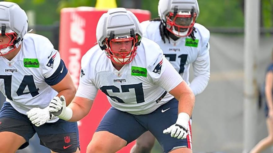 Patriots Place Andrew Rupcich on Season-Ending IR, Sign Pair of OL