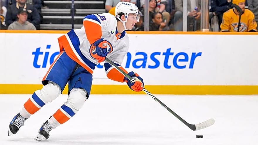 Matthew Schaefer Workload Not Slowing Production for NY Islanders