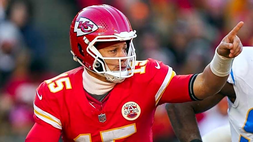 Why Chiefs Can't Let Offseason Expire Without Playmakers Added