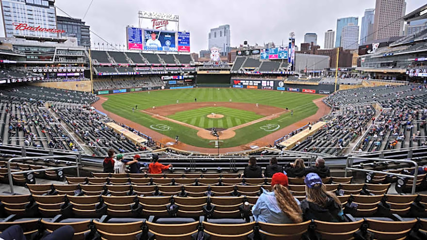 Minnesota Twins sale Report: Pohlads &#39;have a deal on the table&#39;