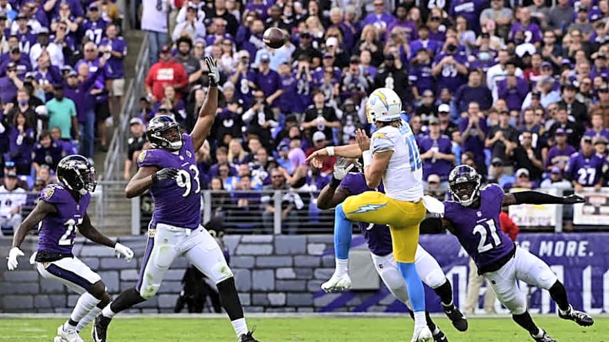Chargers&#39; Jim Harbaugh makes crazy Odafe Oweh comparison