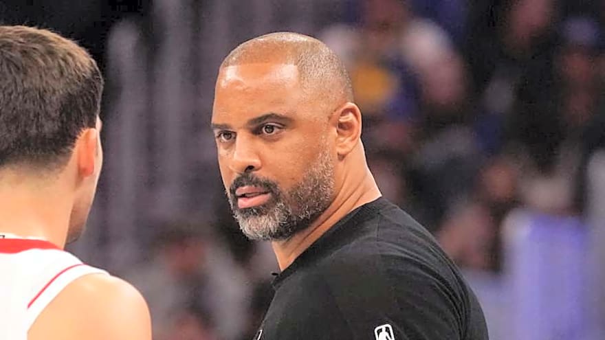 Rockets’ Center Questionable to Play vs. Kings